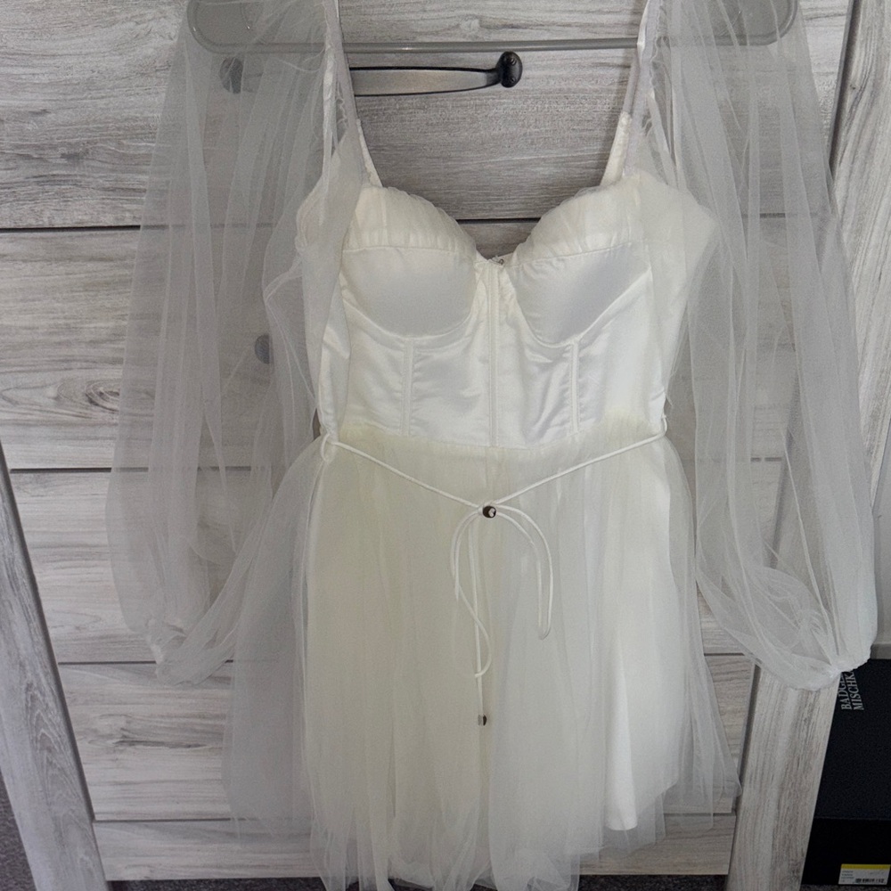 Elegant White Tulle Bustier Dress